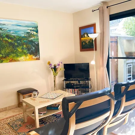 Harmony - Cosy In The South Of France
